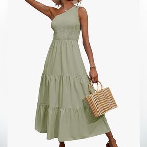 Spring/ Summer One-Shoulder Green Dress